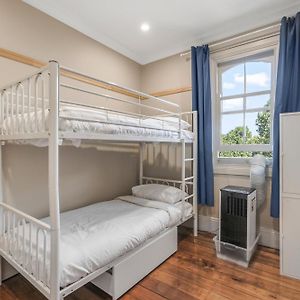 Room Mixed